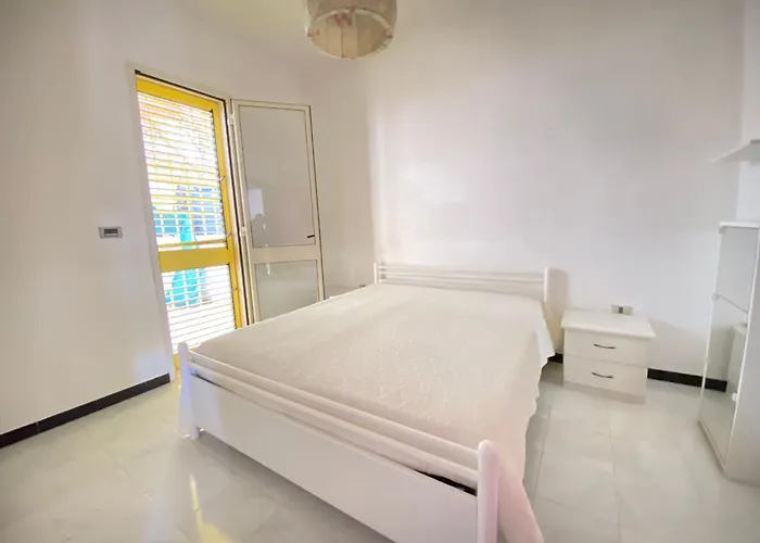 Santa Barbara Baia Apartment *