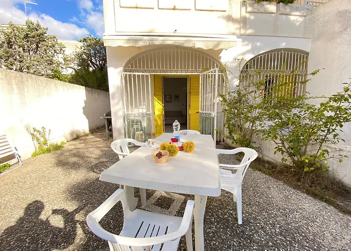 Santa Barbara Baia Apartment *